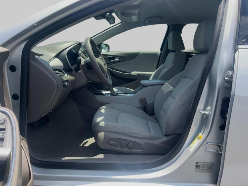 Chevrolet Malibu Ls - Thumbnail 11