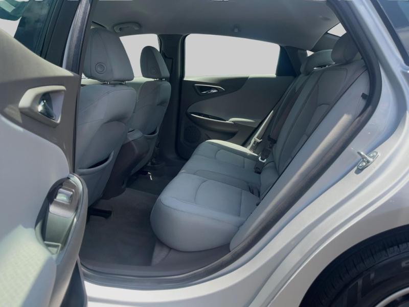 Chevrolet Malibu Ls - Thumbnail 12