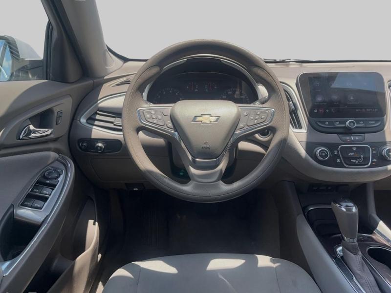 Chevrolet Malibu Ls - View 1