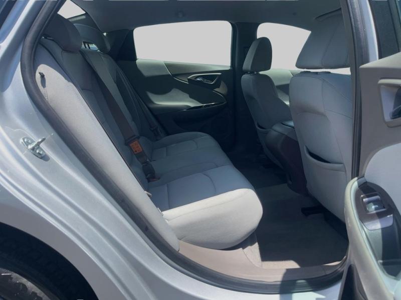 Chevrolet Malibu Ls - Thumbnail 13