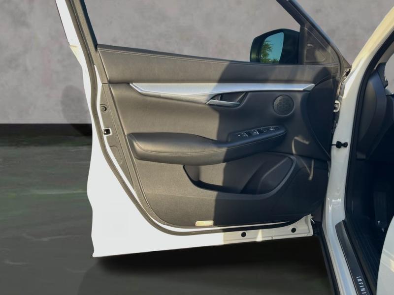 Infiniti Qx50 Luxe - Thumbnail 10