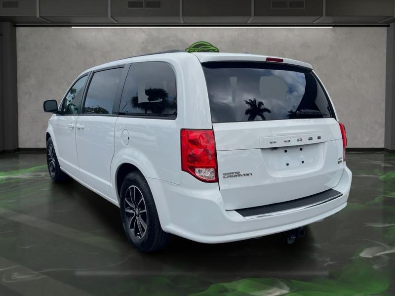 Dodge Grand Caravan Gt - Thumbnail 4