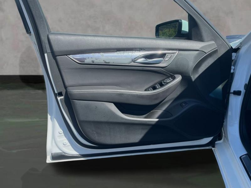 Cadillac Ct5 Luxury - Thumbnail 10