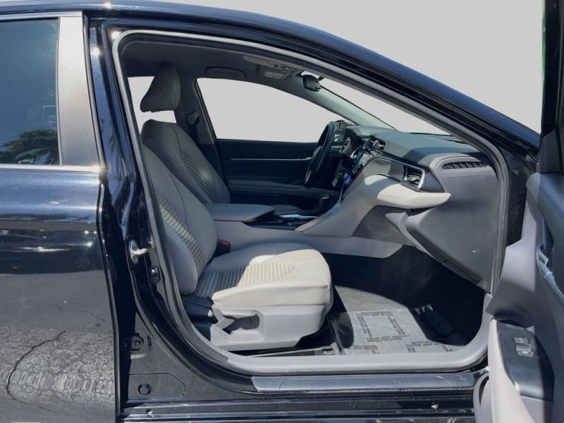 Toyota Camry Se - Thumbnail 14