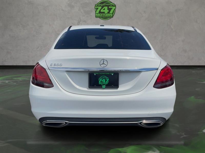 Mercedes-Benz C-Class C 300 - Thumbnail 5