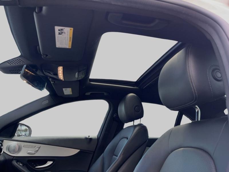 Mercedes-Benz C-Class C 300 - Thumbnail 19