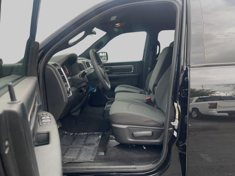 Ram 1500 Classic Warlock - Thumbnail 11