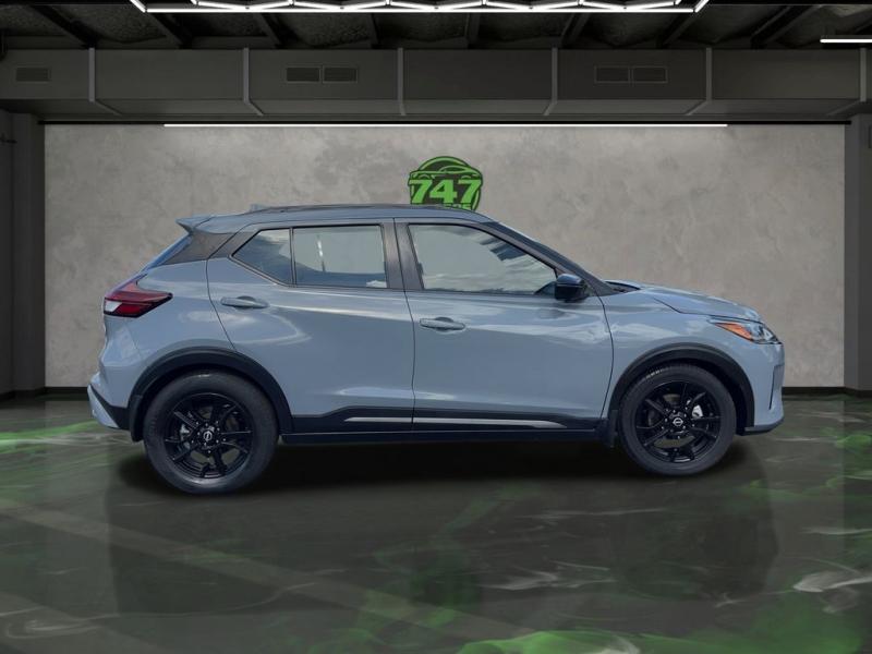 Nissan Kicks Sr - Thumbnail 7