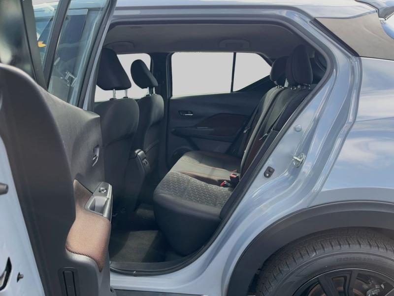 Nissan Kicks Sr - Thumbnail 12