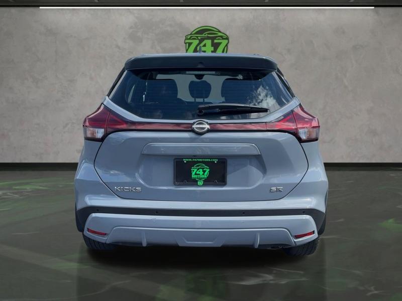 Nissan Kicks Sr - Thumbnail 5