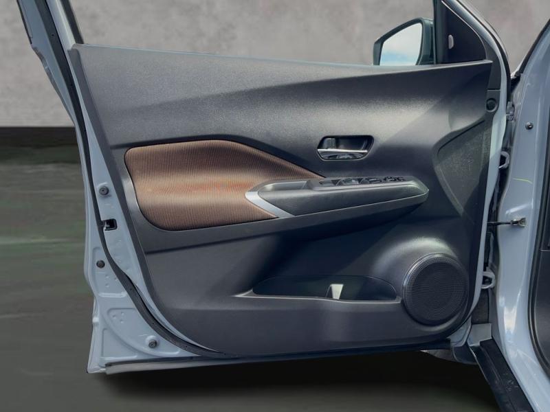 Nissan Kicks Sr - Thumbnail 10