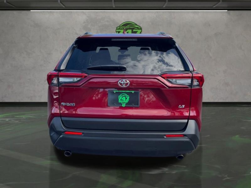 Toyota Rav4 Le - Thumbnail 5