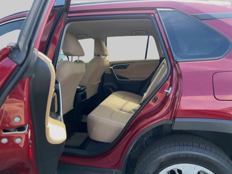 Toyota Rav4 Le - Thumbnail 12