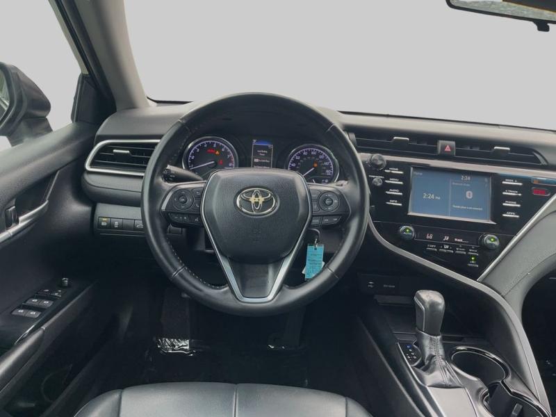 Toyota Camry Se - Thumbnail 18