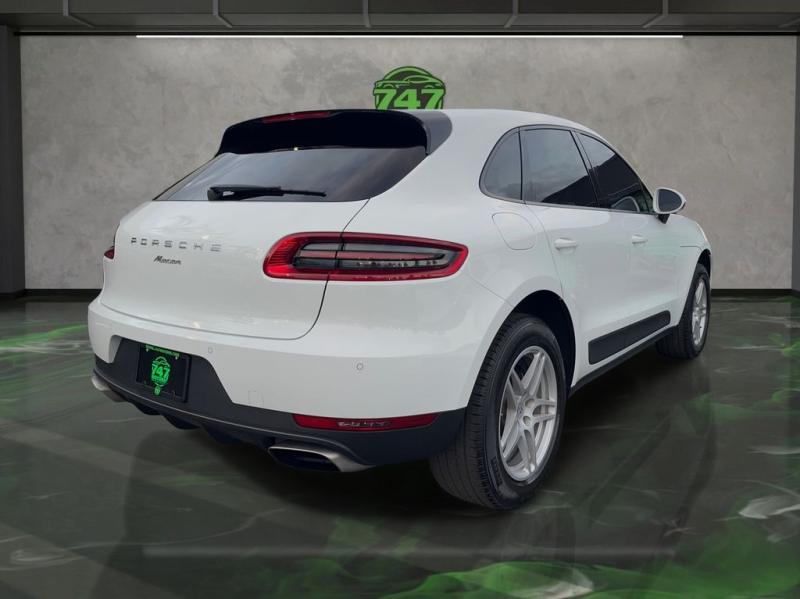 Porsche Macan - Thumbnail 6