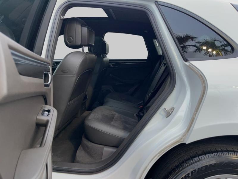 Porsche Macan - Thumbnail 12