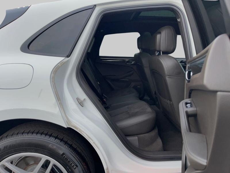 Porsche Macan - Thumbnail 13