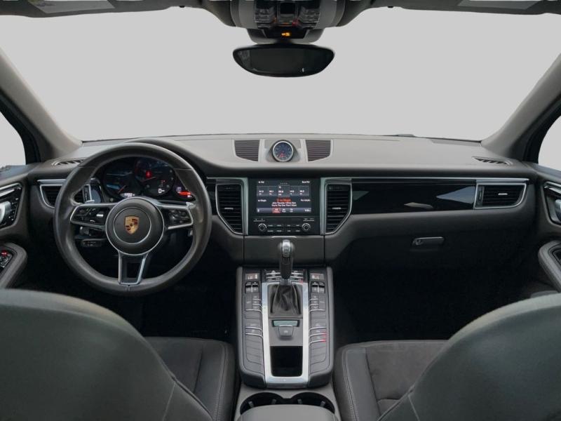 Porsche Macan - Thumbnail 15