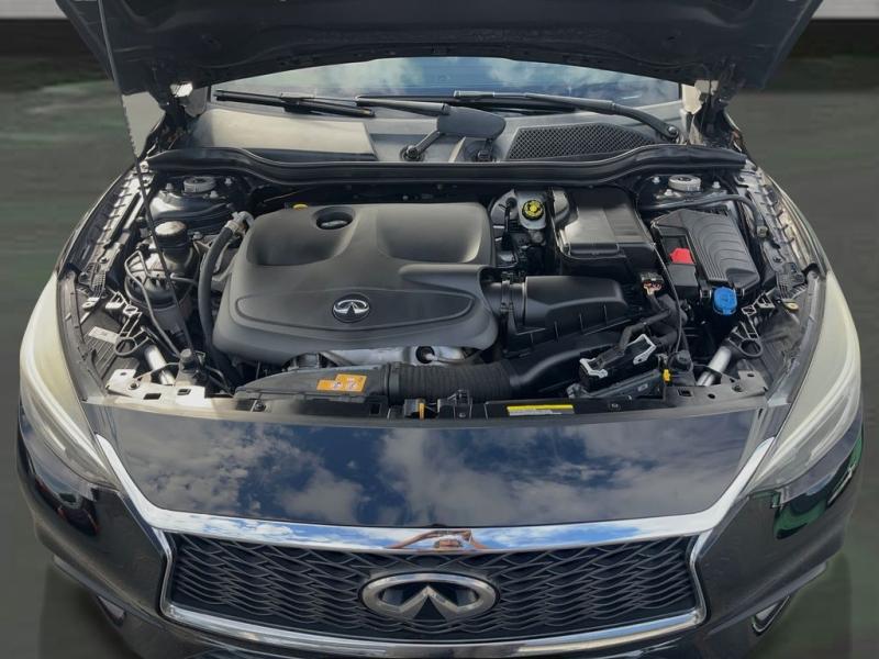 Infiniti Qx30 Luxury - View 1