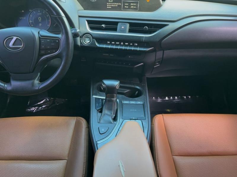 Lexus Ux - Thumbnail 16