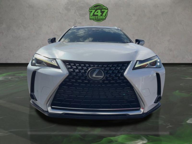 Lexus Ux - Thumbnail 9