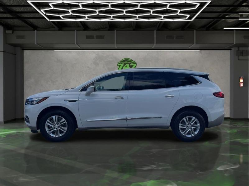Buick Enclave Essence - Thumbnail 3