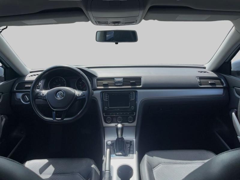 Volkswagen Passat 2.0T Wolfsburg - Thumbnail 14