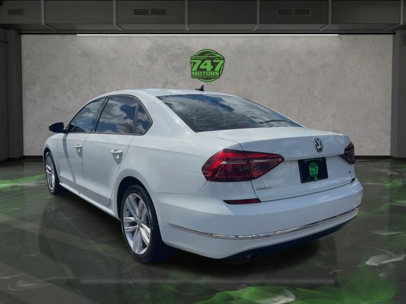 Volkswagen Passat 2.0T Wolfsburg - Thumbnail 4