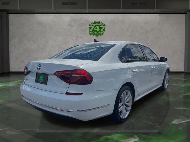 Volkswagen Passat 2.0T Wolfsburg - Thumbnail 6