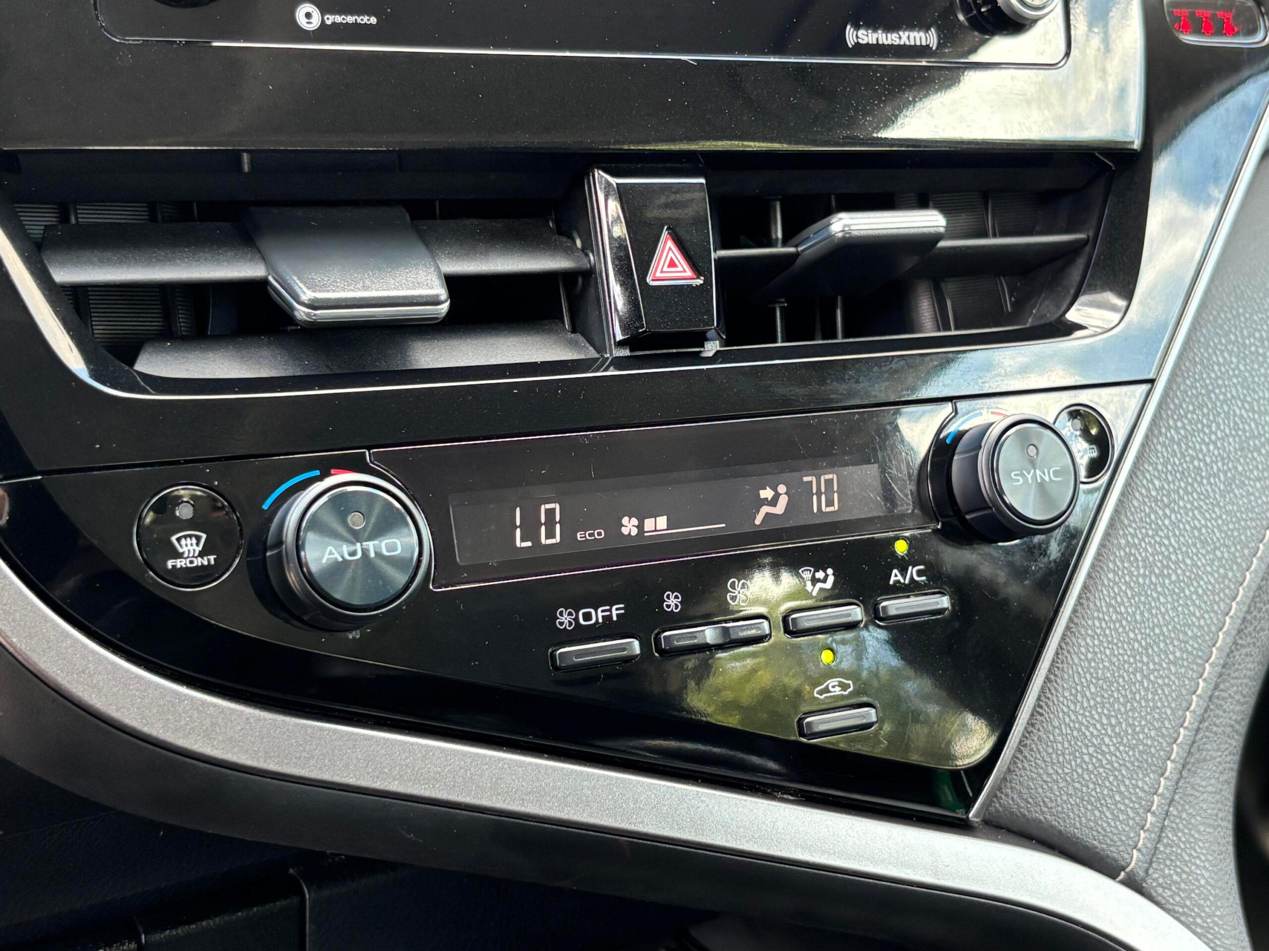 Toyota Camry Se | Se Nightshade Edition | Se Nightshade Edition Hybrid - Thumbnail 11