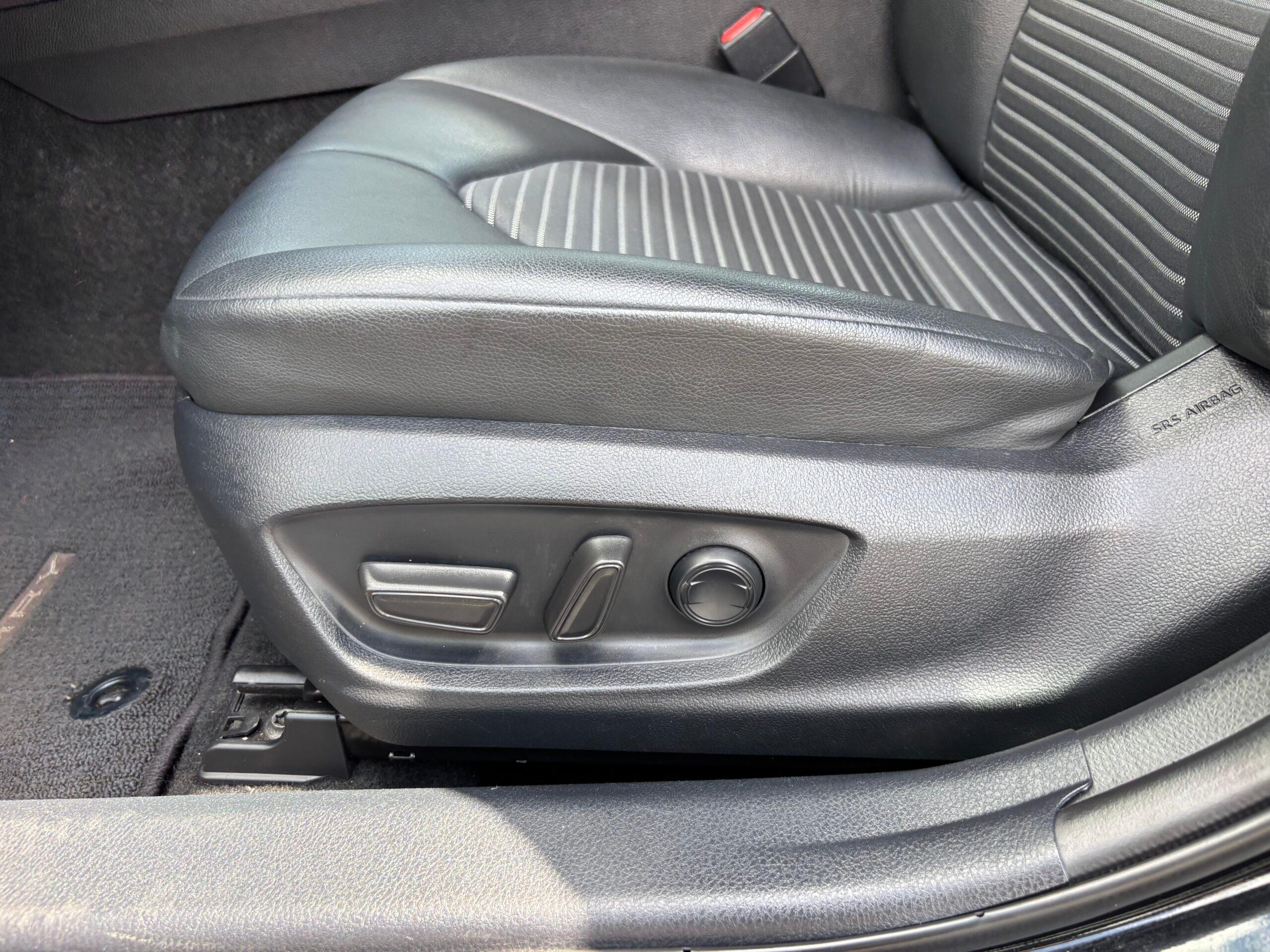 Toyota Camry Se | Se Nightshade Edition | Se Nightshade Edition Hybrid - Thumbnail 19