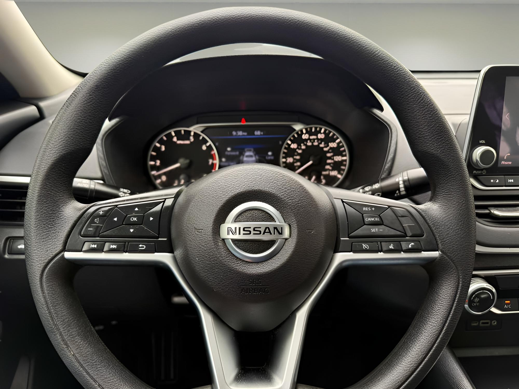 Nissan Altima Sv Intelligent Awd - Thumbnail 18