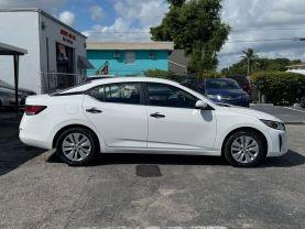 Nissan Sentra - Thumbnail 8