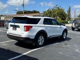 Ford Explorer - Thumbnail 7