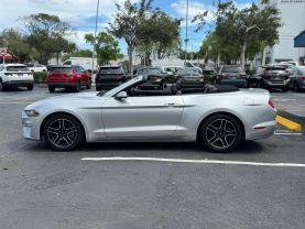 Ford Mustang - Thumbnail 9