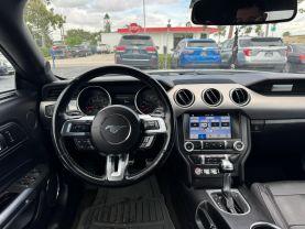 Ford Mustang - Thumbnail 12