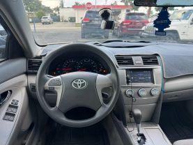 Toyota Camry - Thumbnail 13