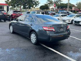 Toyota Camry - Thumbnail 5