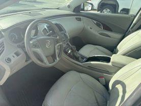 Buick Lacrosse - Thumbnail 6