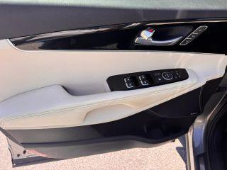 Kia Sorento - Thumbnail 2