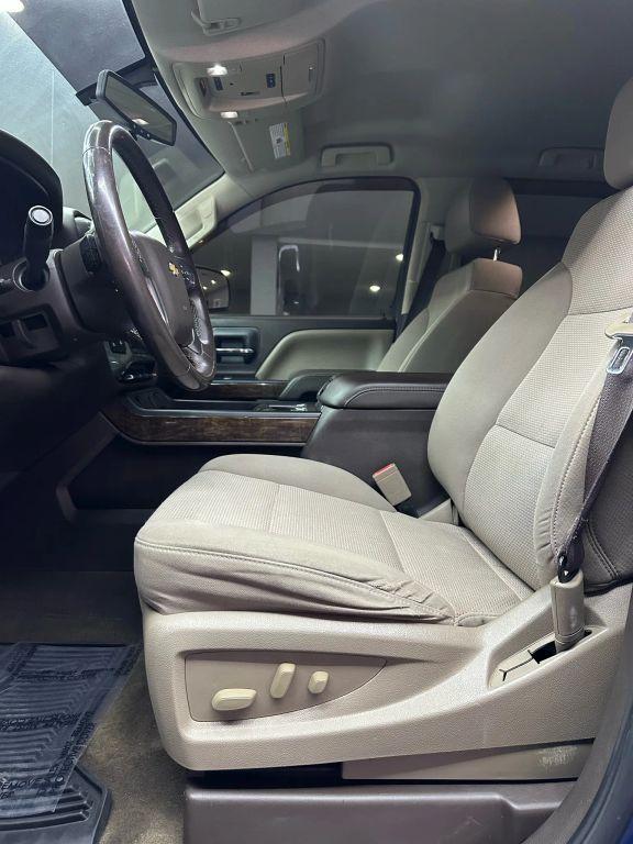 Chevrolet Silverado 1500 Crew Cab - Thumbnail 17