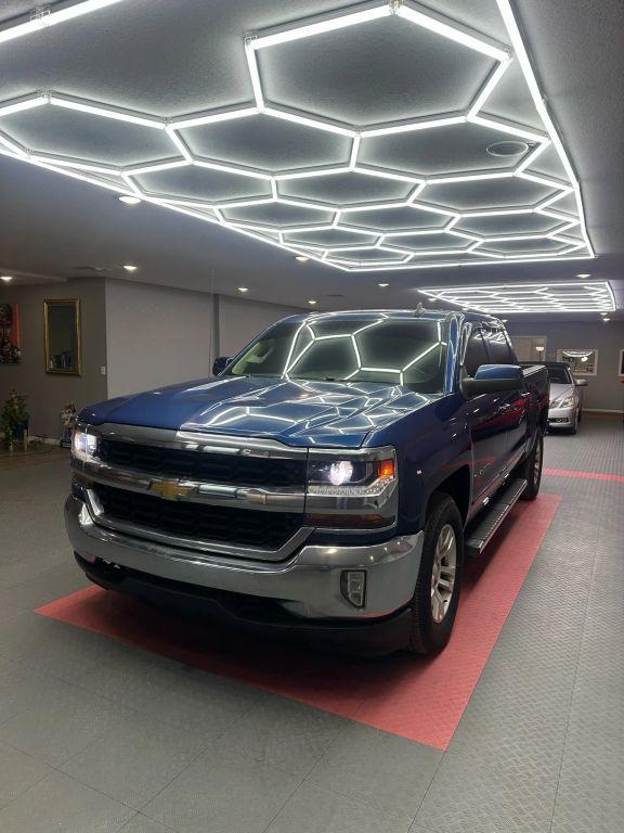 Chevrolet Silverado 1500 Crew Cab - Thumbnail 8