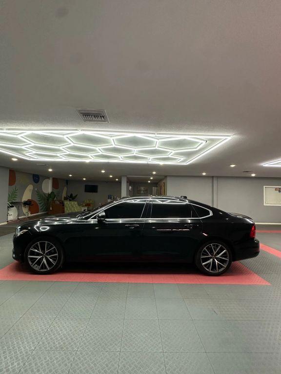 Volvo S90 - Thumbnail 9