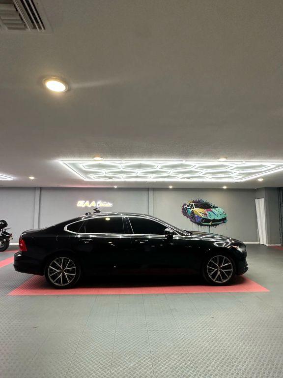 Volvo S90 - Thumbnail 13