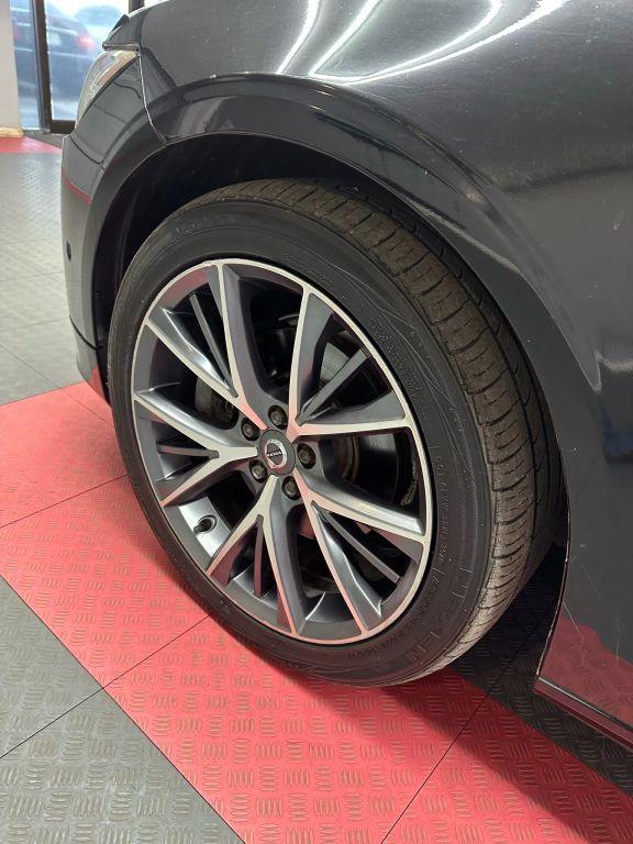 Volvo S90 - Thumbnail 5