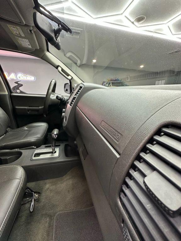 Nissan Xterra - Thumbnail 3