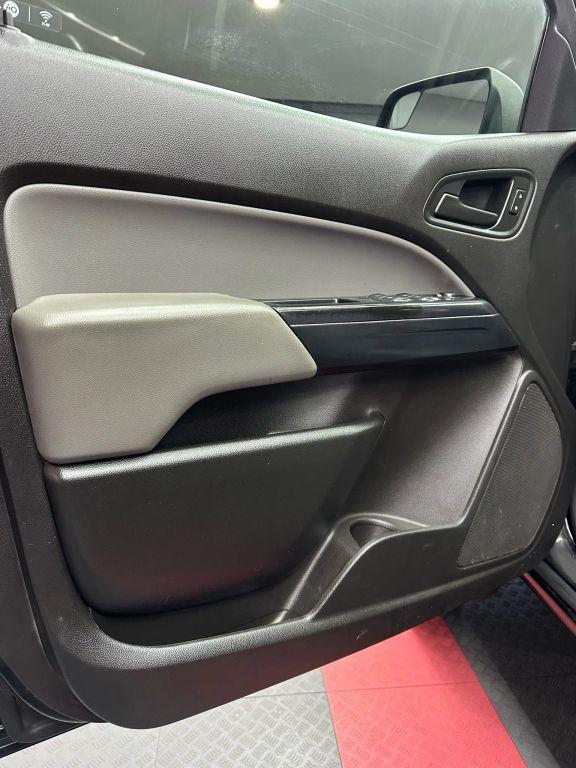 Chevrolet Colorado Crew Cab - Thumbnail 15