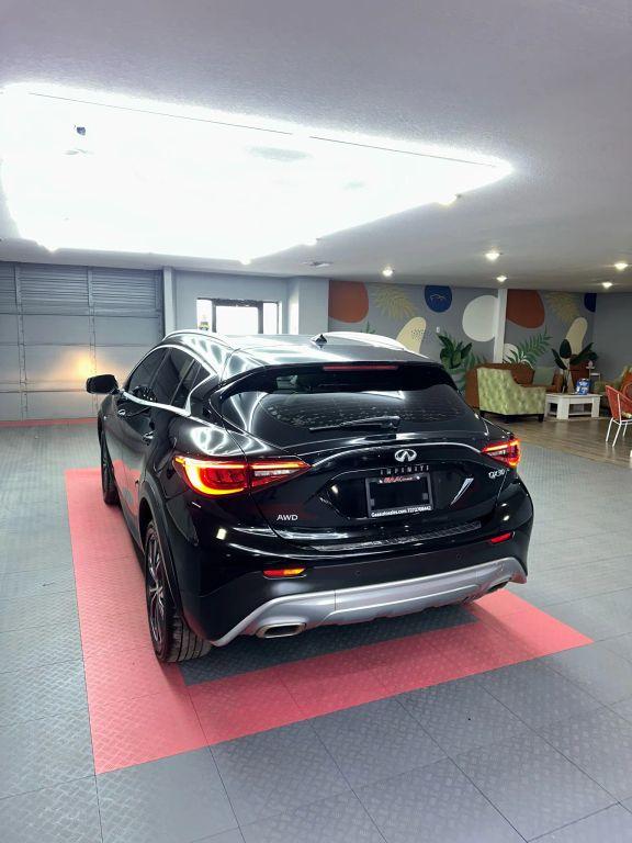 Infiniti Qx30 - Thumbnail 10