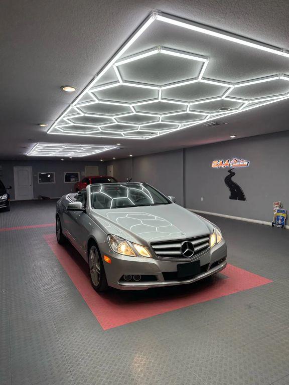 Mercedes-Benz E-Class - Thumbnail 7