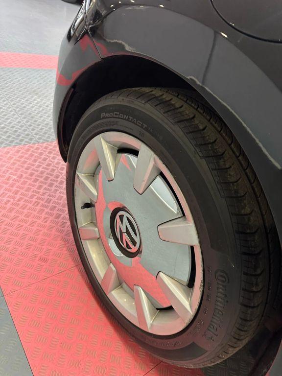 Volkswagen Beetle - Thumbnail 3